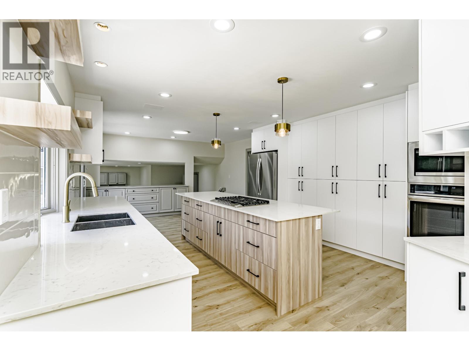 7516 Lambeth Drive, Burnaby, British Columbia  V5E 1Z4 - Photo 13 - R3152275