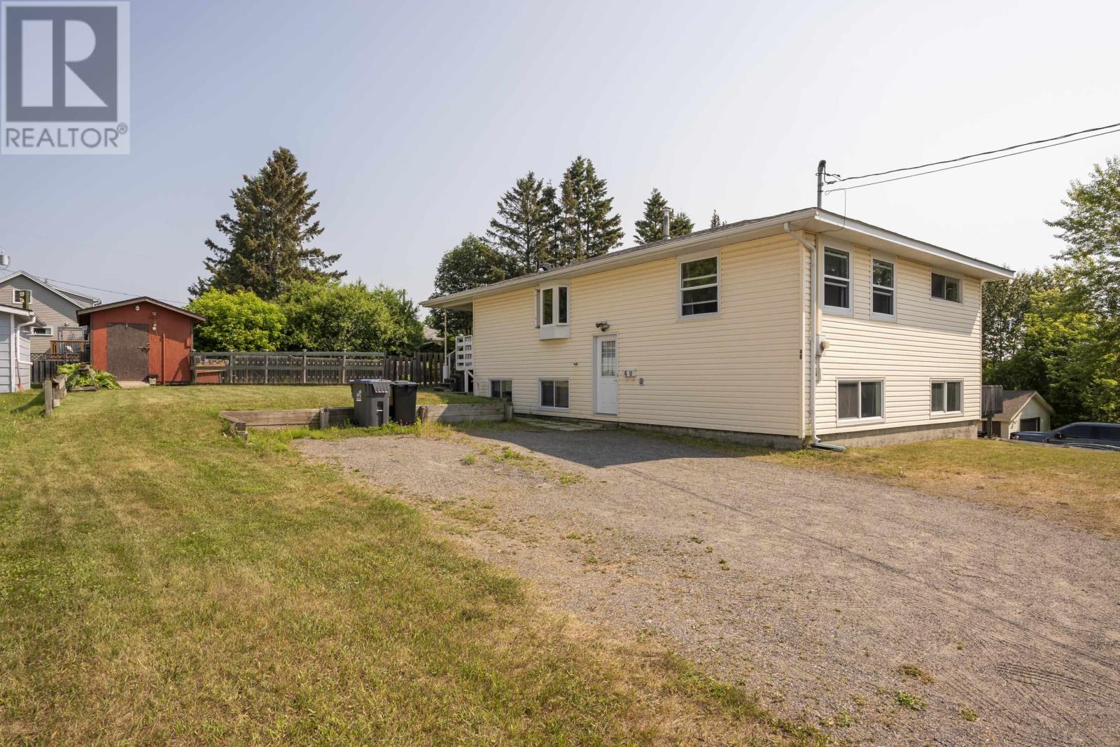 40 Lawrence Ave, Thunder Bay, Ontario  P7A 6X5 - Photo 4 - TB2601930