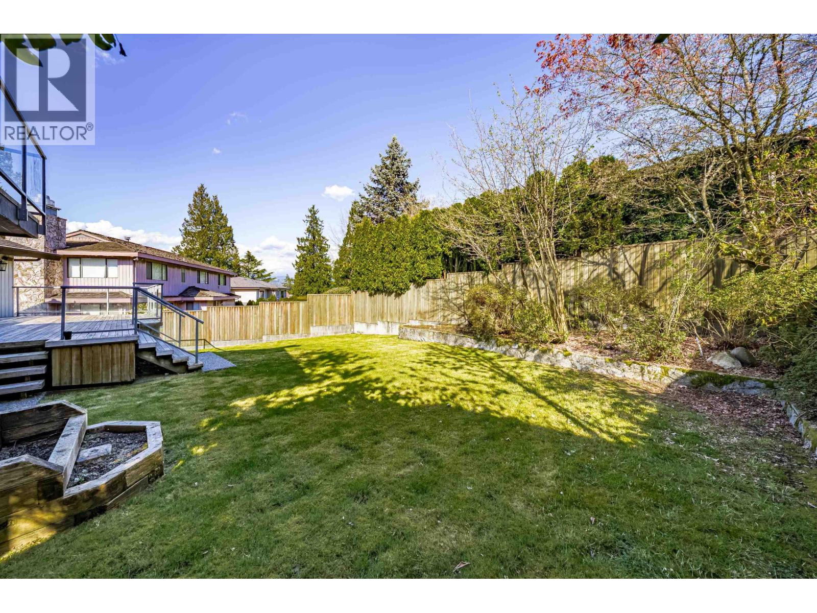 7516 Lambeth Drive, Burnaby, British Columbia  V5E 1Z4 - Photo 39 - R3152275