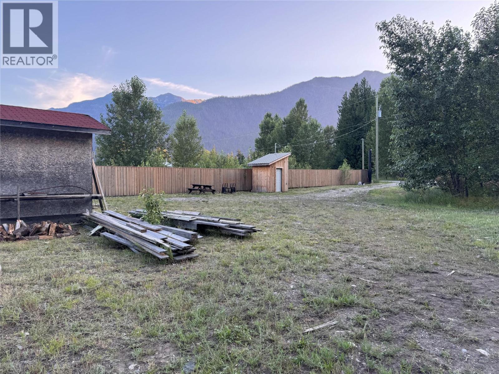 153 Rosebery Road, New Denver, British Columbia  V0G 1S1 - Photo 21 - 10394101