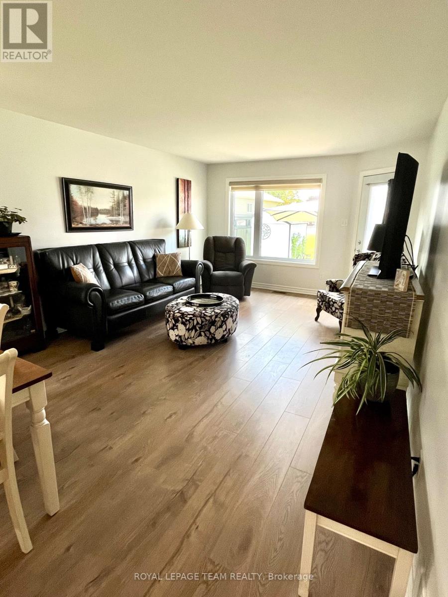 14 Otteridge Avenue, Renfrew, Ontario  K7V 0A1 - Photo 48 - X13626392