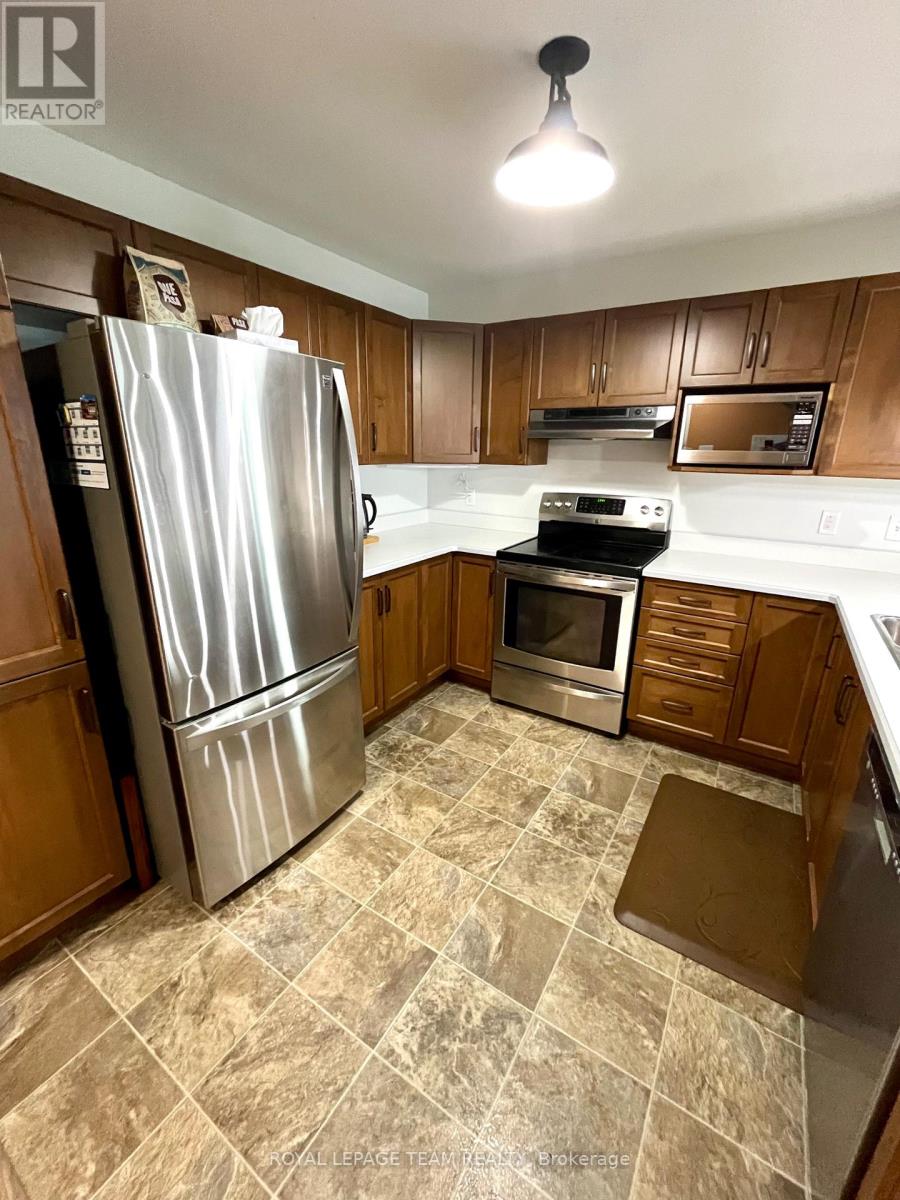 14 Otteridge Avenue, Renfrew, Ontario  K7V 0A1 - Photo 6 - X13626392
