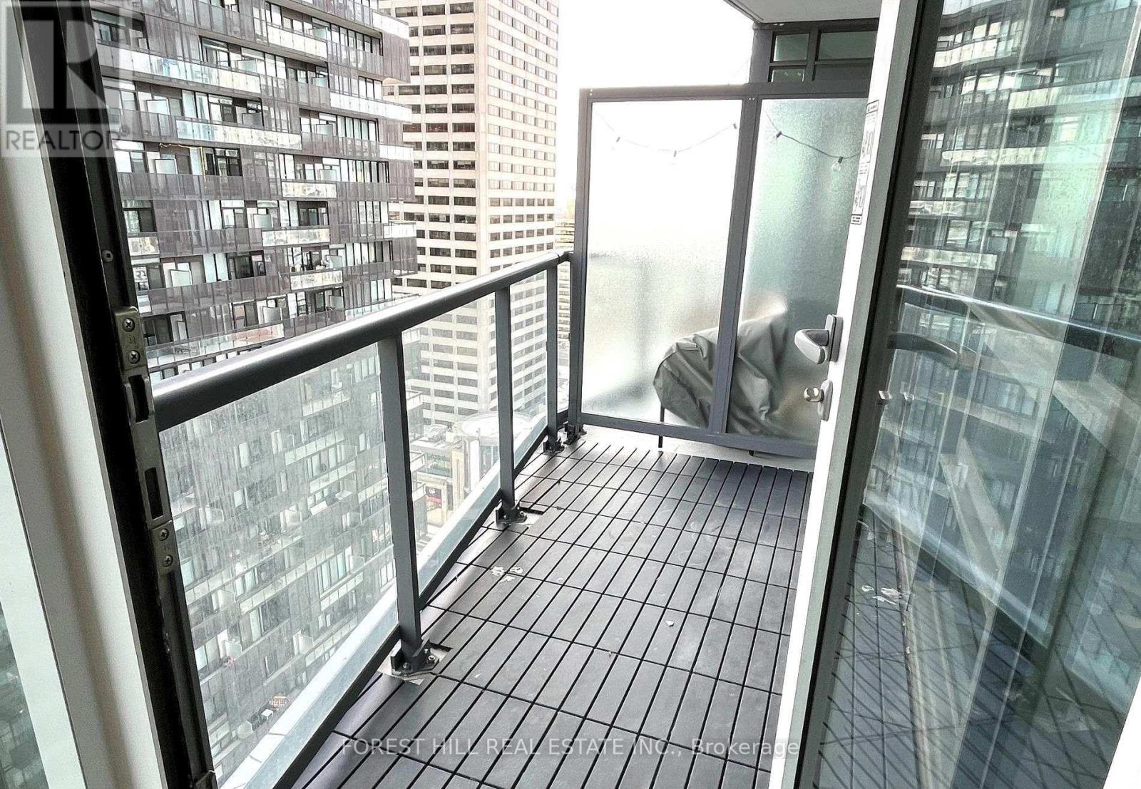 2410 - 30 Roehampton Avenue, Toronto, Ontario  M4P 0B9 - Photo 11 - C13636332