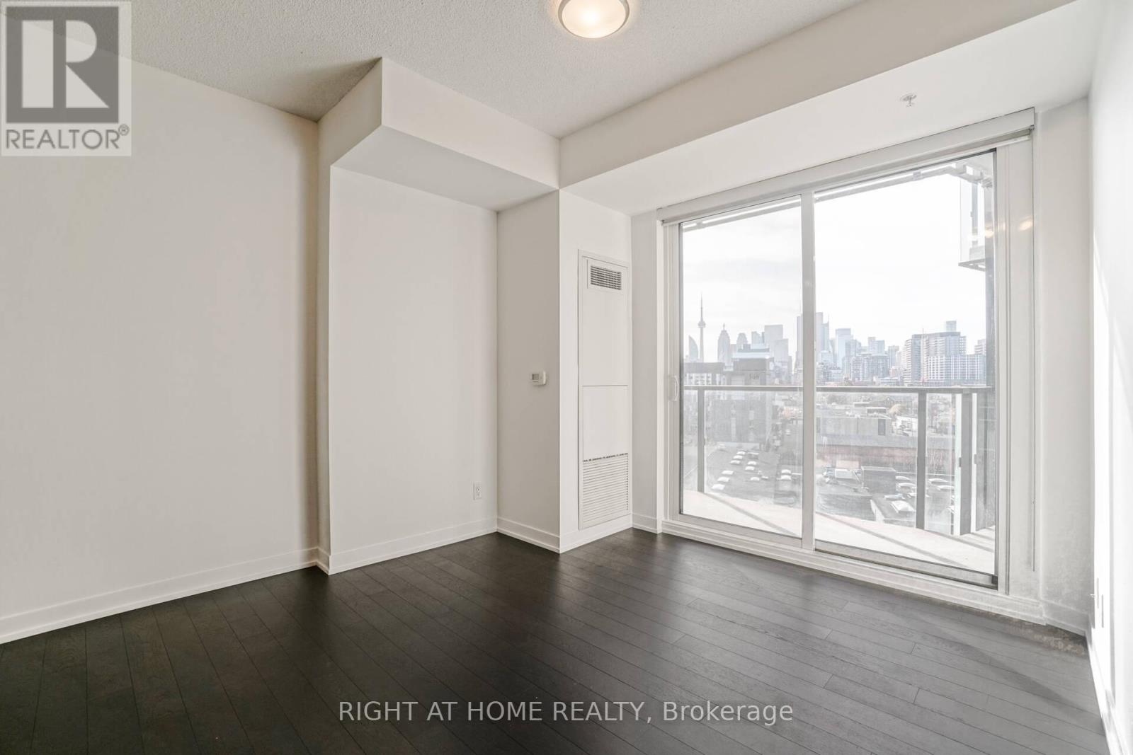 N821 - 120 Bayview Avenue, Toronto, Ontario  M5A 0G4 - Photo 10 - C13636366