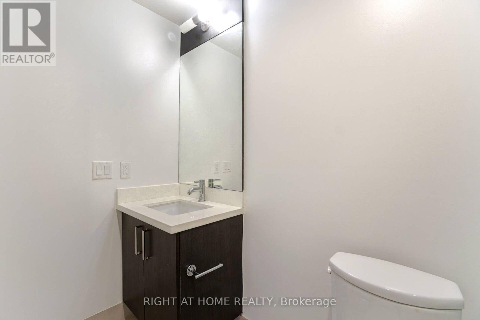 N821 - 120 Bayview Avenue, Toronto, Ontario  M5A 0G4 - Photo 19 - C13636366