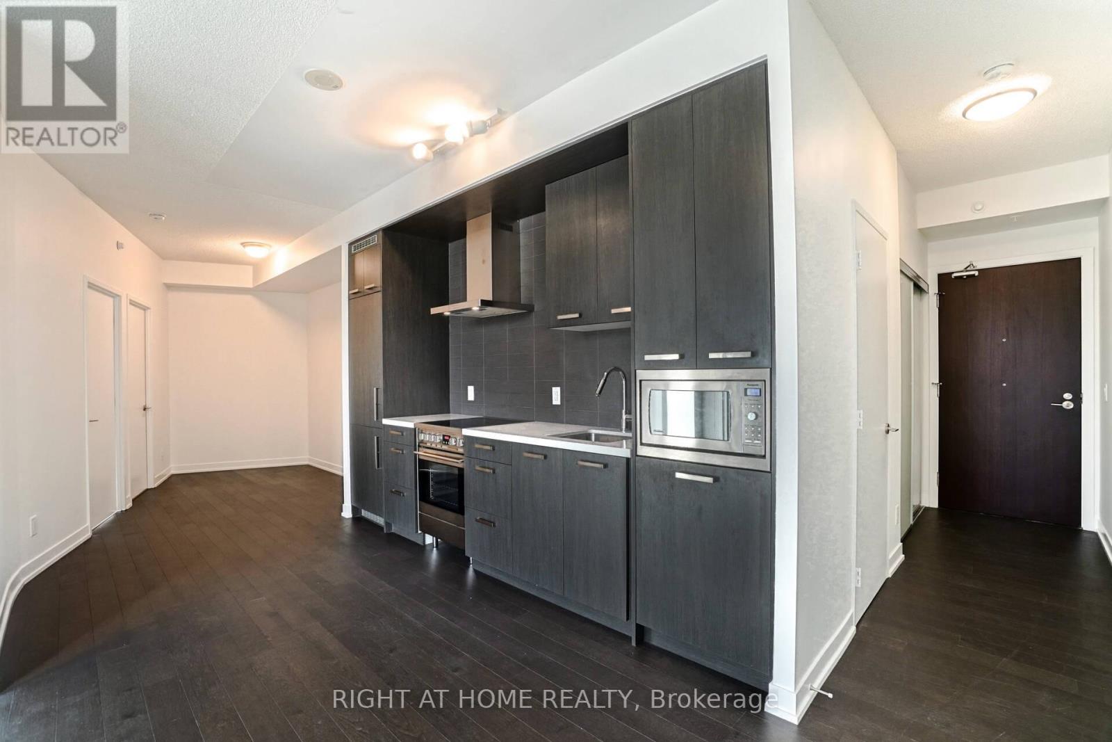 N821 - 120 Bayview Avenue, Toronto, Ontario  M5A 0G4 - Photo 8 - C13636366