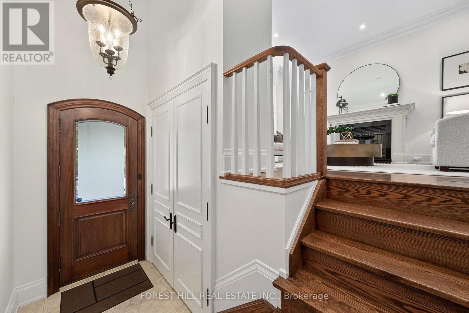 50 Bowood Avenue, Toronto, Ontario  M4N 1Y4 - Photo 2 - C13636374