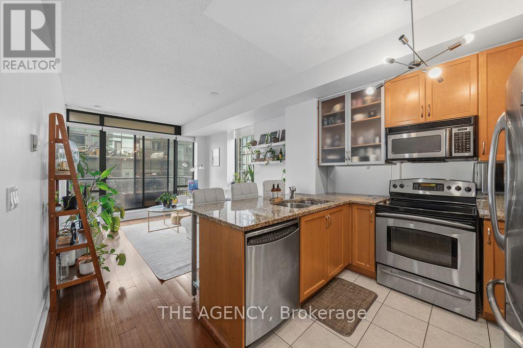 1314 - 438 King Street W, Toronto, Ontario  M5V 3T9 - Photo 11 - C13636478