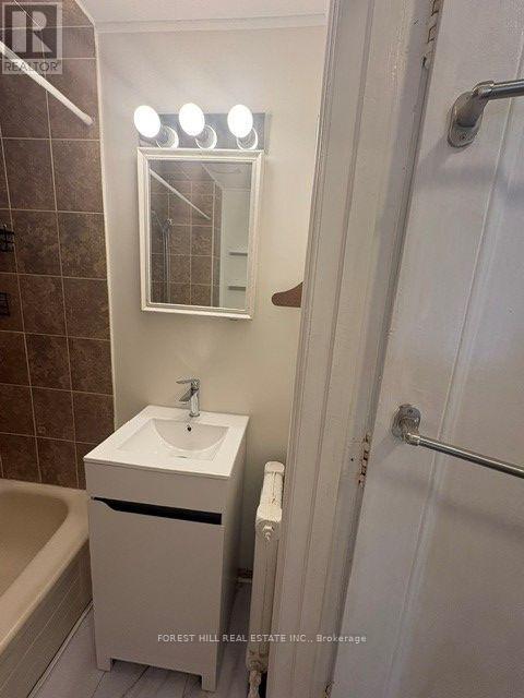 370 Spadina Road, Toronto, Ontario  M5P 2V8 - Photo 19 - C13636490