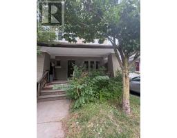370 SPADINA ROAD, Toronto, Ontario