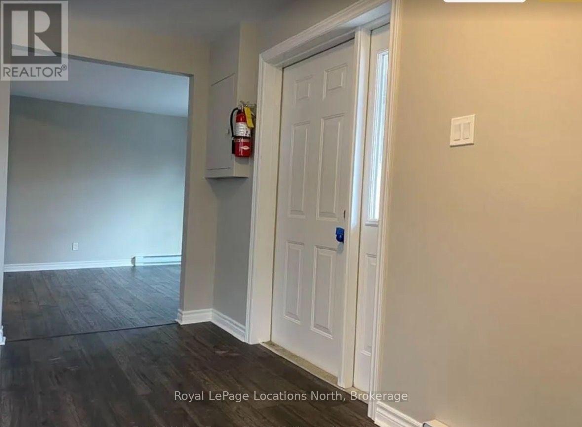 Unit 2 - 30 Pine Street, Collingwood, Ontario  L9Y 2N7 - Photo 5 - S13636318