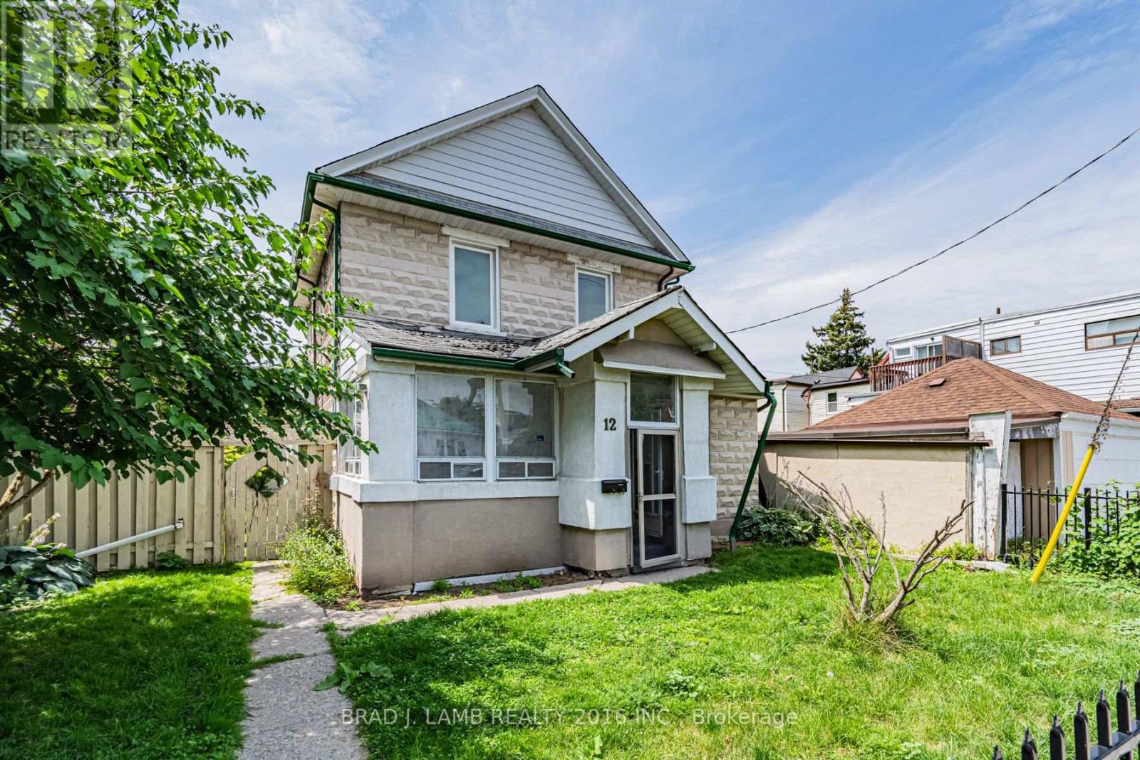 Main And Upper - 12 Sibley Avenue, Toronto, Ontario  M4C 5E7 - Photo 3 - E13636330