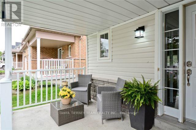 64 Melody Drive, Whitby, Ontario  L1M 1K2 - Photo 2 - E13636340