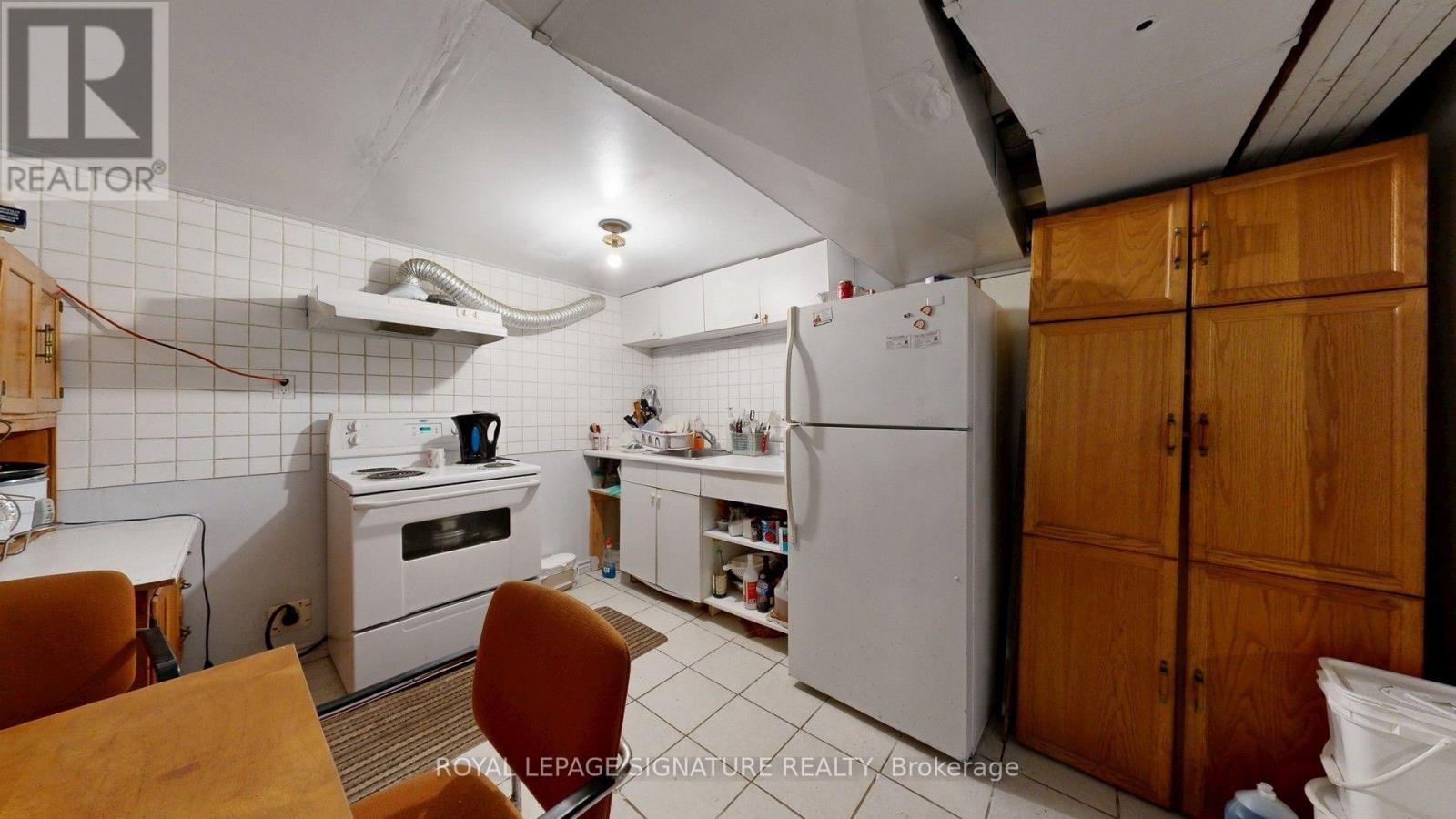 256 Ferris Road, Toronto, Ontario  M4B 1H6 - Photo 12 - E13636372