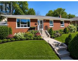256 FERRIS ROAD, Toronto, Ontario