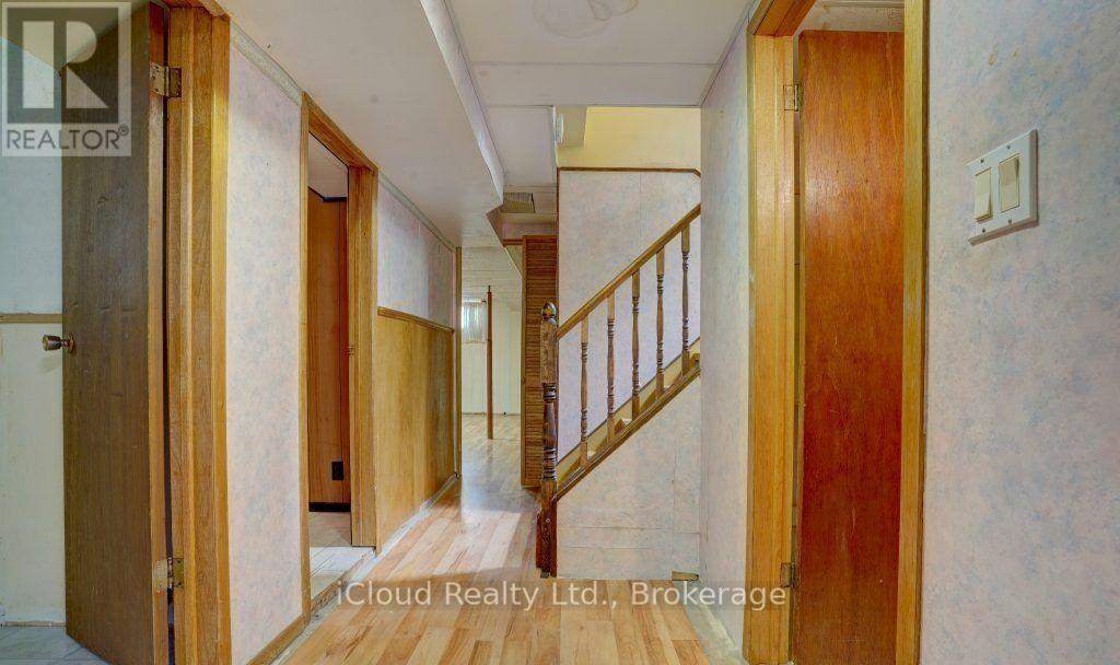 325 Dyson Road, Pickering, Ontario  L1W 2N1 - Photo 15 - E13636448