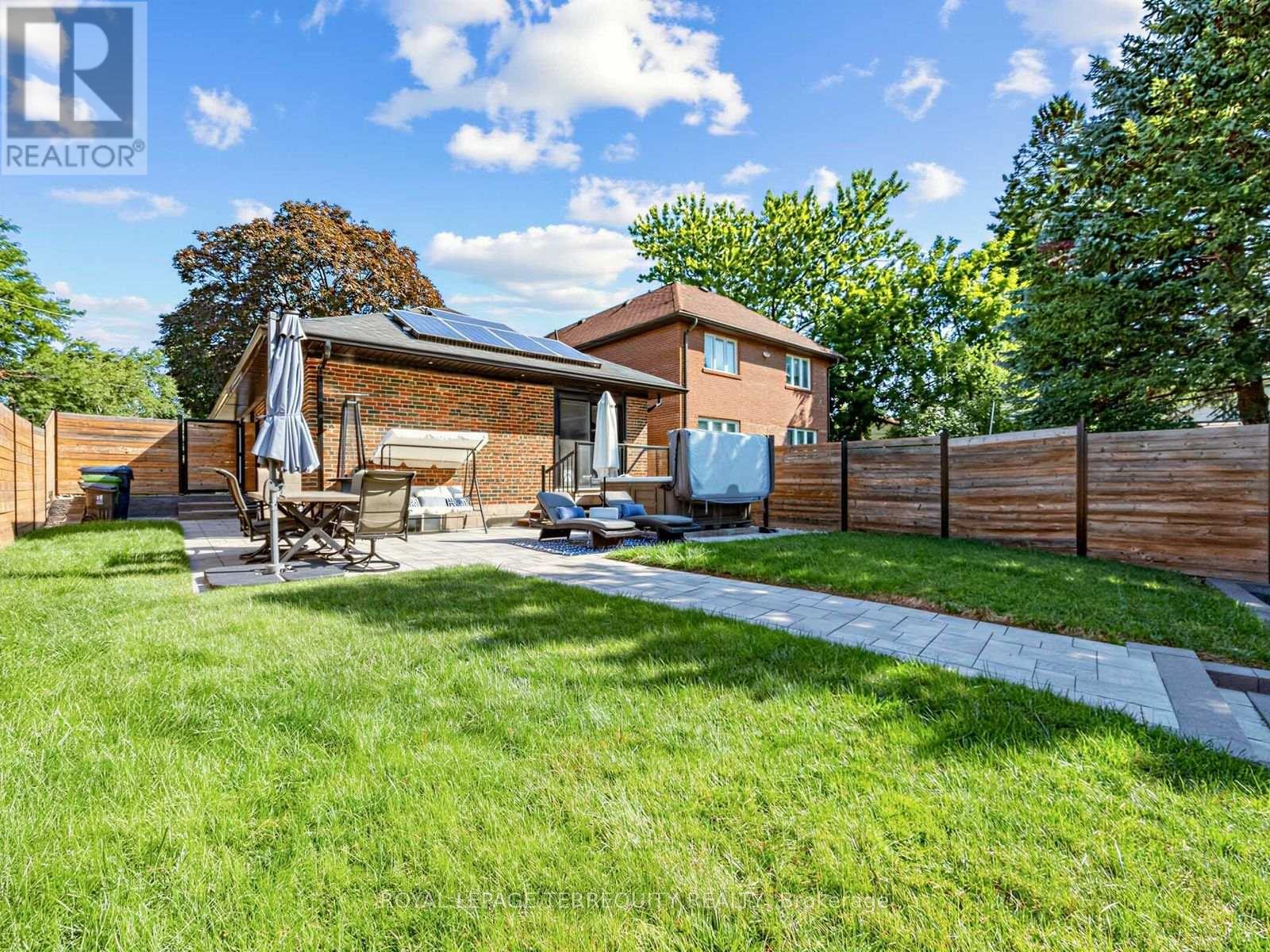 29 Sedgewick Crescent, Toronto, Ontario  M1K 3T5 - Photo 34 - E13636528
