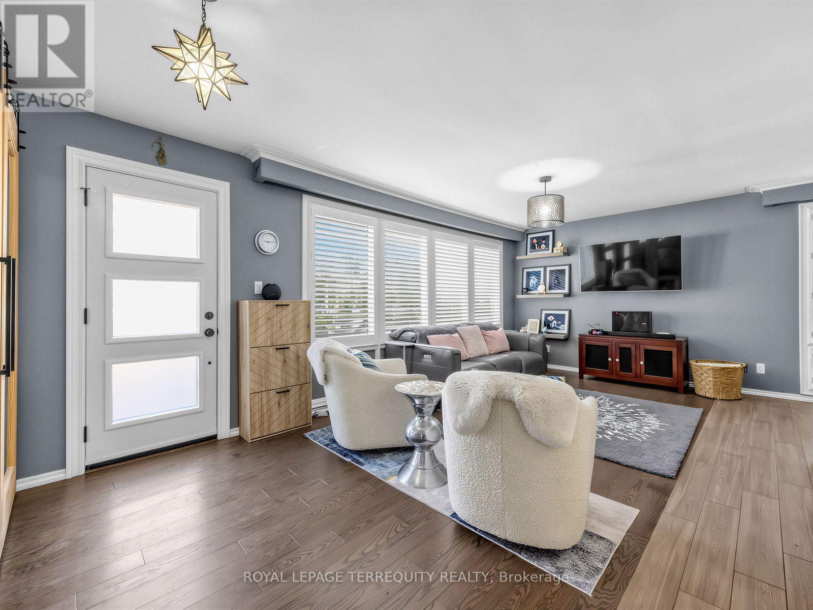 29 Sedgewick Crescent, Toronto, Ontario  M1K 3T5 - Photo 6 - E13636528