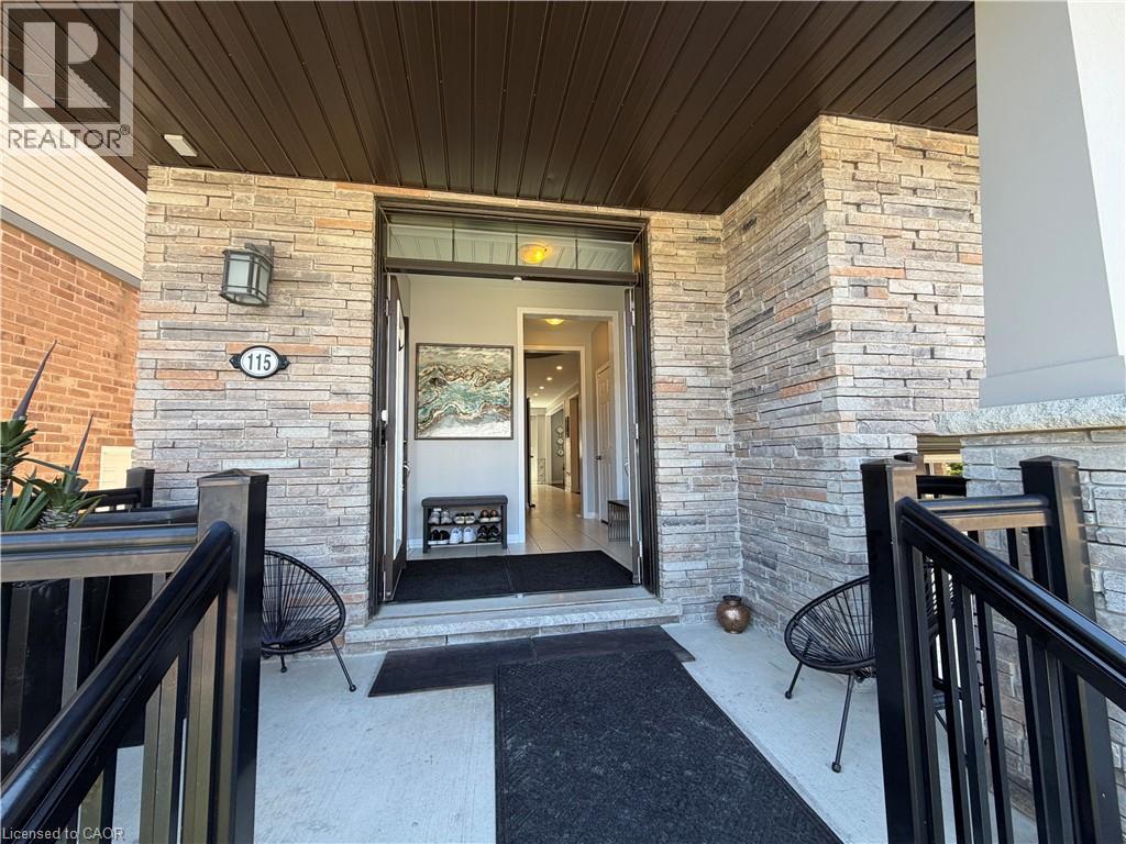 115 Pagebrook Crescent, Stoney Creek, Ontario  L8J 0K7 - Photo 2 - 40853021