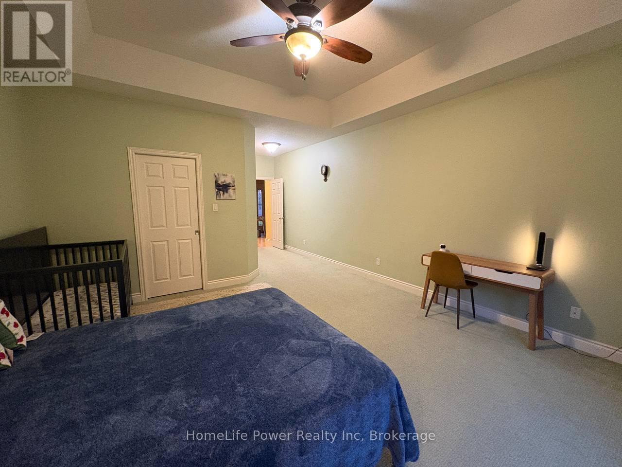 228 The Lions Gate, Waterloo, Ontario  N2L 6M5 - Photo 18 - X13636368