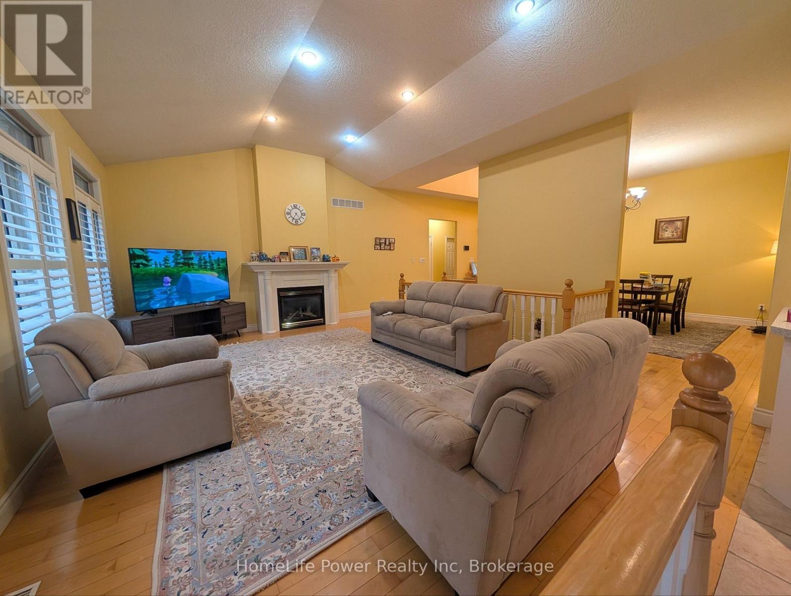 228 The Lions Gate, Waterloo, Ontario  N2L 6M5 - Photo 8 - X13636368