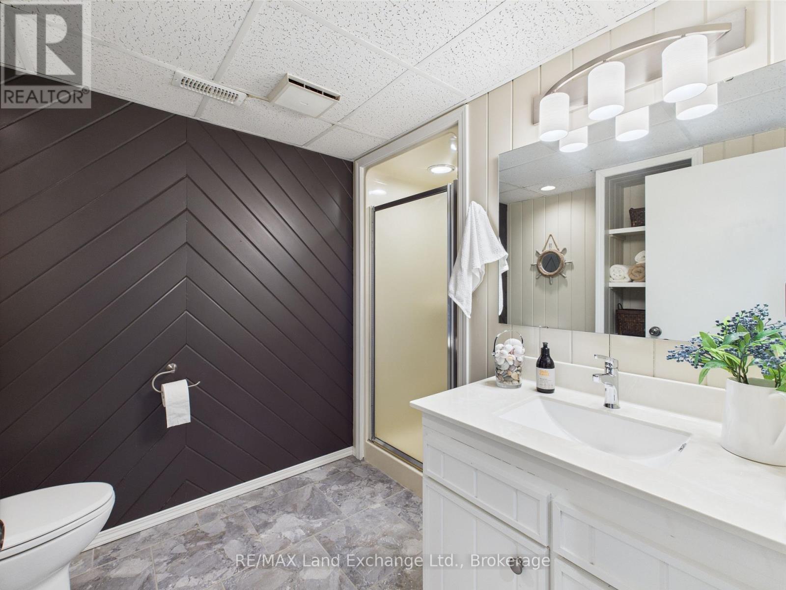 422 Penetangore Row, Kincardine, Ontario  N2Z 2J7 - Photo 39 - X13636472