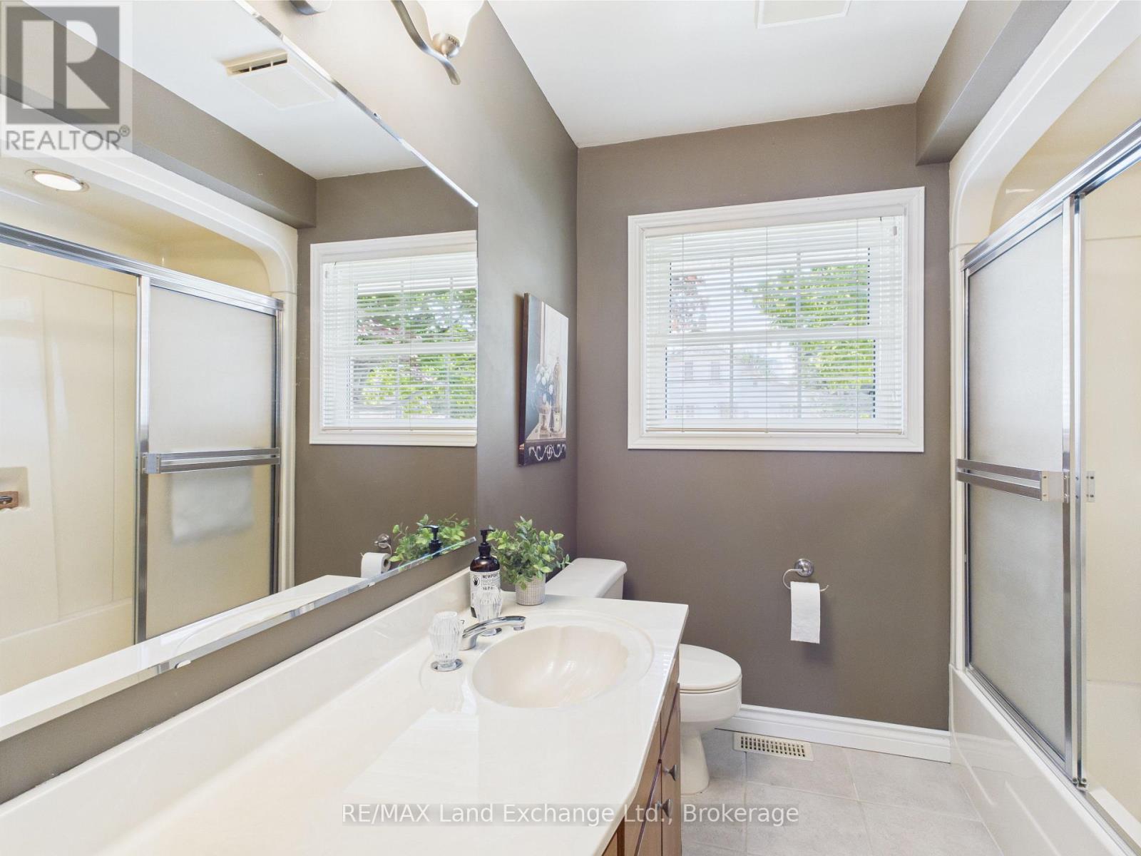 422 Penetangore Row, Kincardine, Ontario  N2Z 2J7 - Photo 40 - X13636472