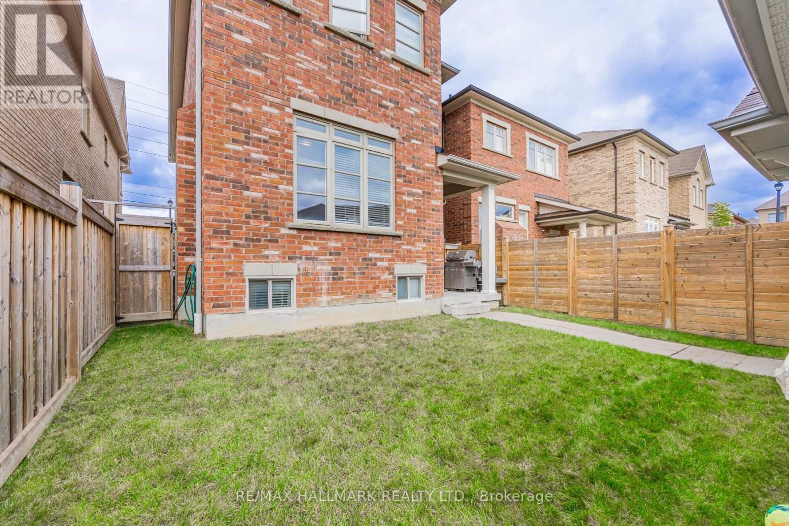 7 Calamint Lane, Richmond Hill, Ontario  L4E 1C3 - Photo 20 - N13636352