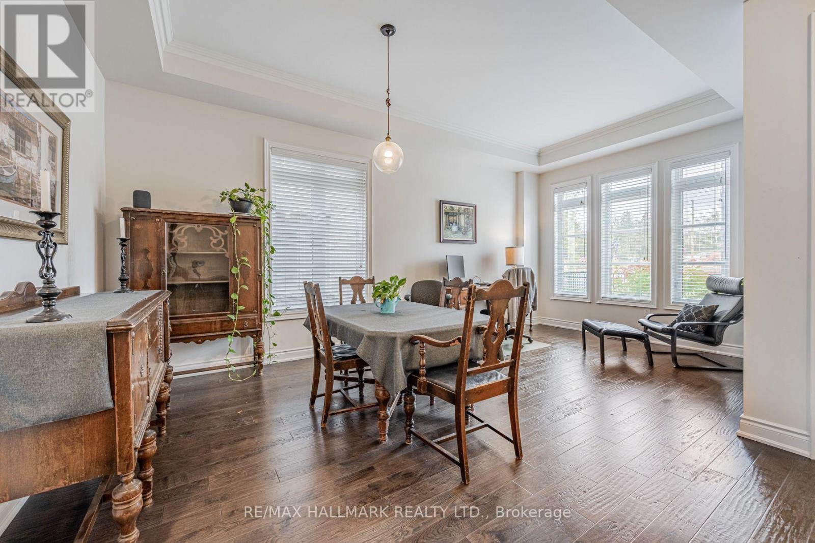 7 Calamint Lane, Richmond Hill, Ontario  L4E 1C3 - Photo 3 - N13636352