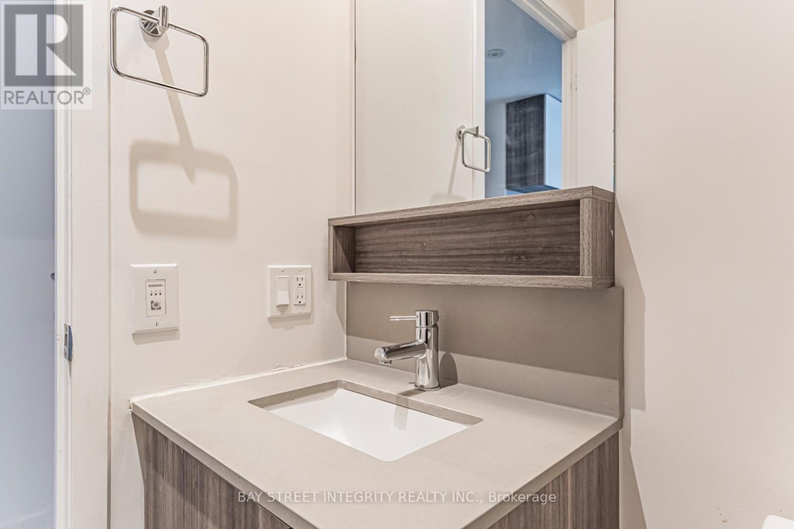 4712 - 5 Buttermill Avenue, Vaughan, Ontario  L4K 0J5 - Photo 7 - N13636422