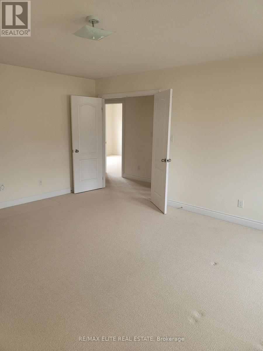 959 Ernest Cousins Circle, Newmarket, Ontario  L3X 0B7 - Photo 16 - N13636450