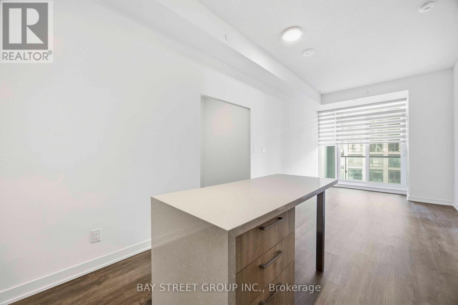 1020 - 8119 Birchmount Road, Markham, Ontario L6G 0H5 - Photo 8 - N13636476
