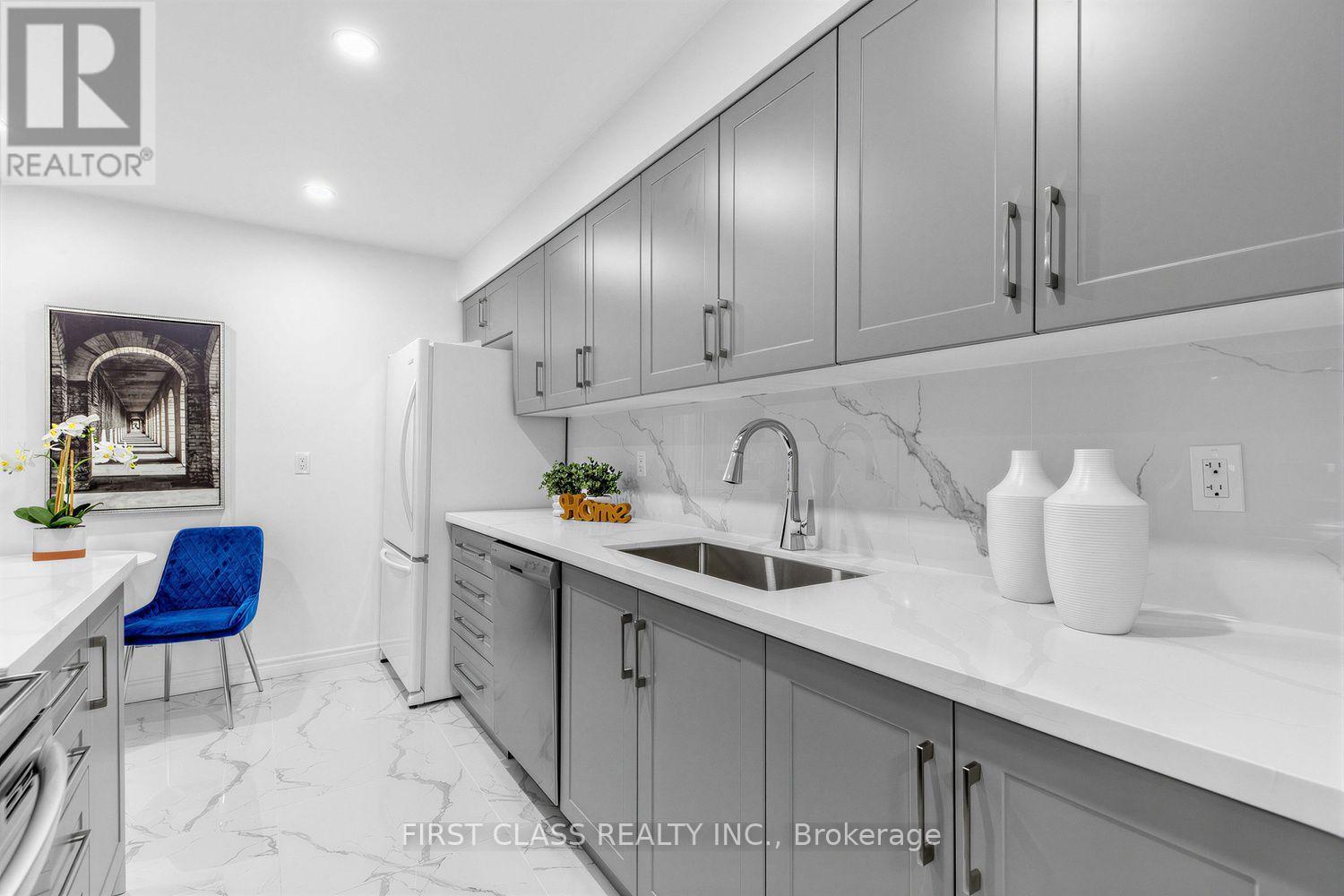 8 - 16 Woodglen Way, Markham, Ontario  L3R 3A8 - Photo 10 - N13636524
