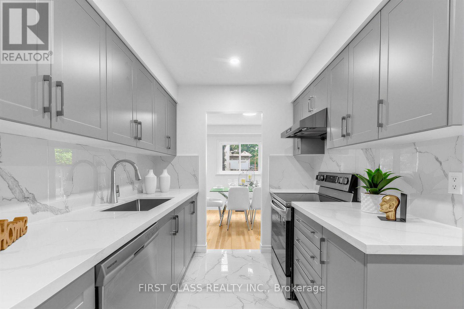 8 - 16 Woodglen Way, Markham, Ontario  L3R 3A8 - Photo 12 - N13636524