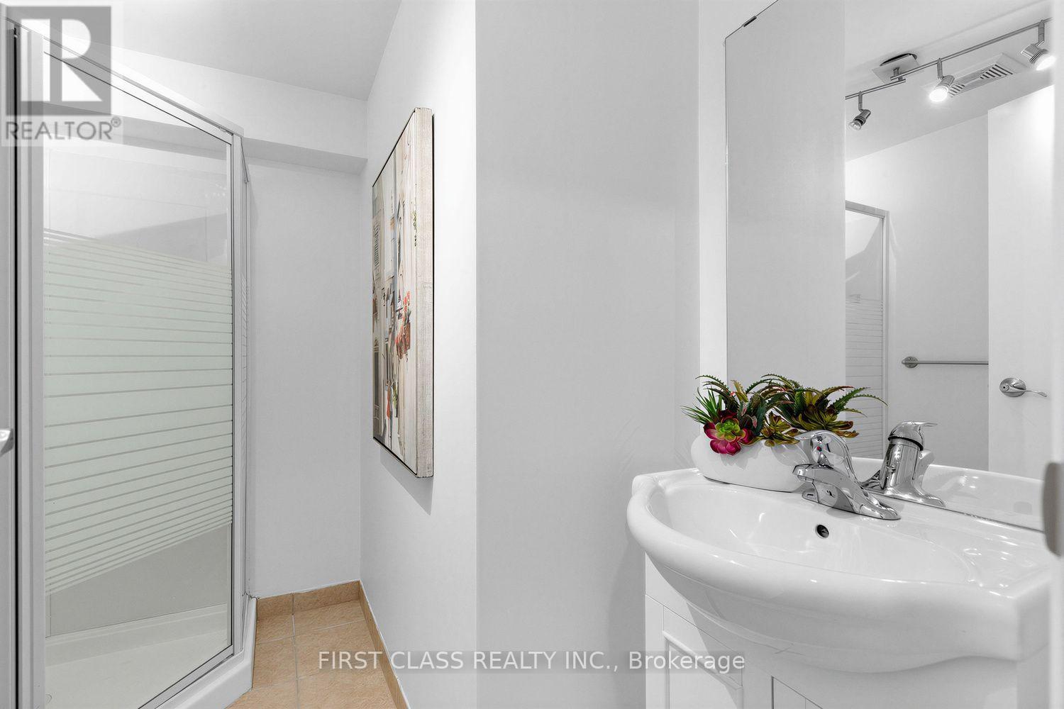 8 - 16 Woodglen Way, Markham, Ontario  L3R 3A8 - Photo 29 - N13636524