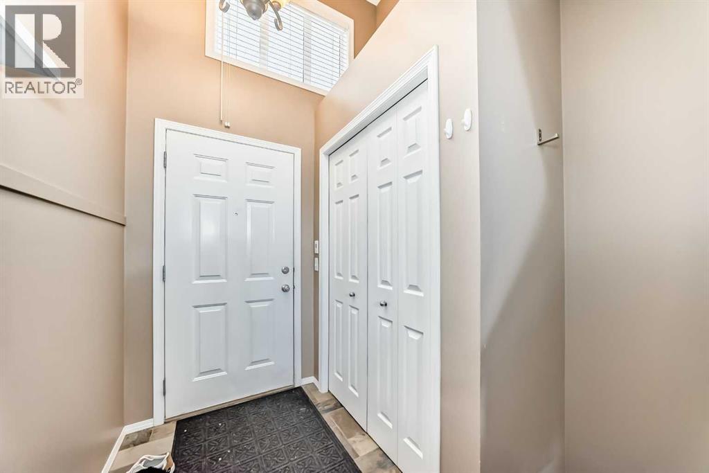 112 Country Village Cape NE, Calgary, Alberta  T3K 5J7 - Photo 4 - A2306155
