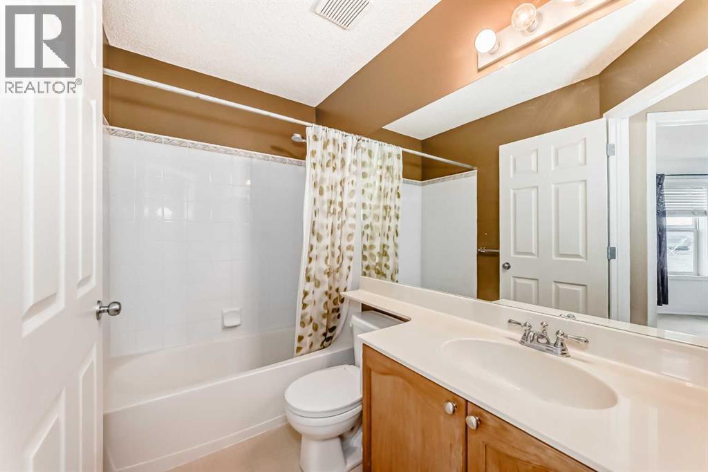 112 Country Village Cape NE, Calgary, Alberta  T3K 5J7 - Photo 33 - A2306155