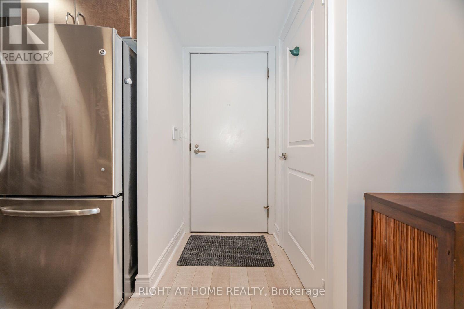1506 - 28 TED ROGERS WAY, Toronto, Ontario