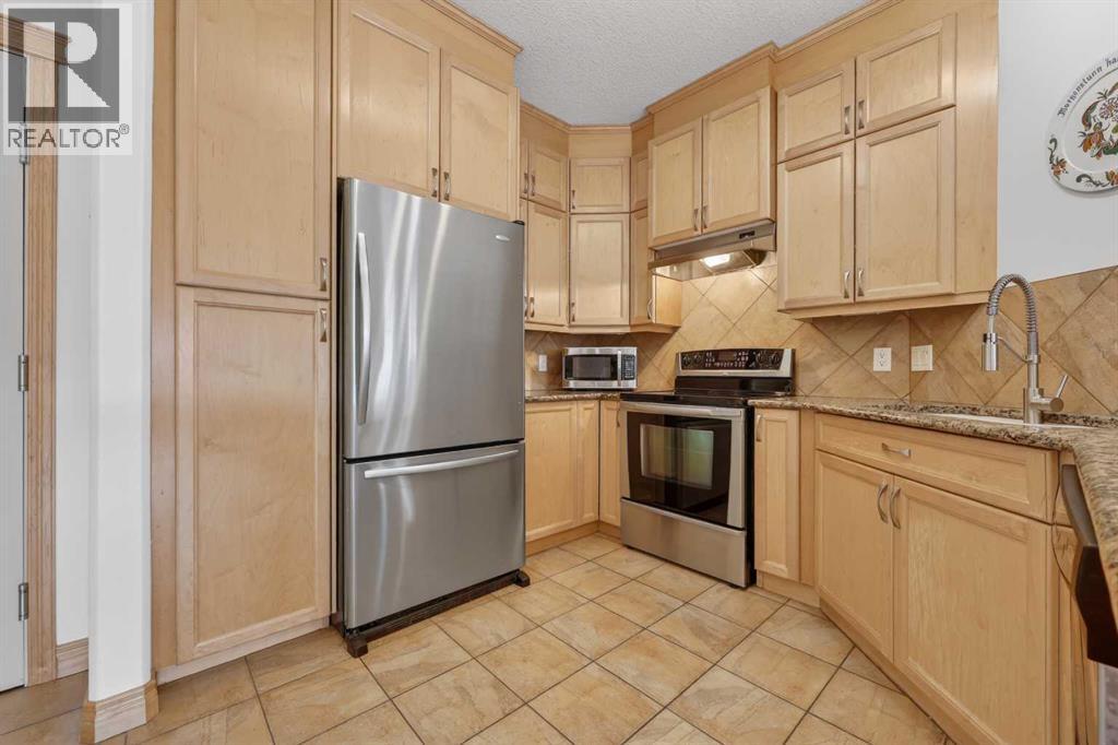 503, 30 Discovery Ridge Close SW, Calgary, Alberta  T3H 5X5 - Photo 3 - A2307380