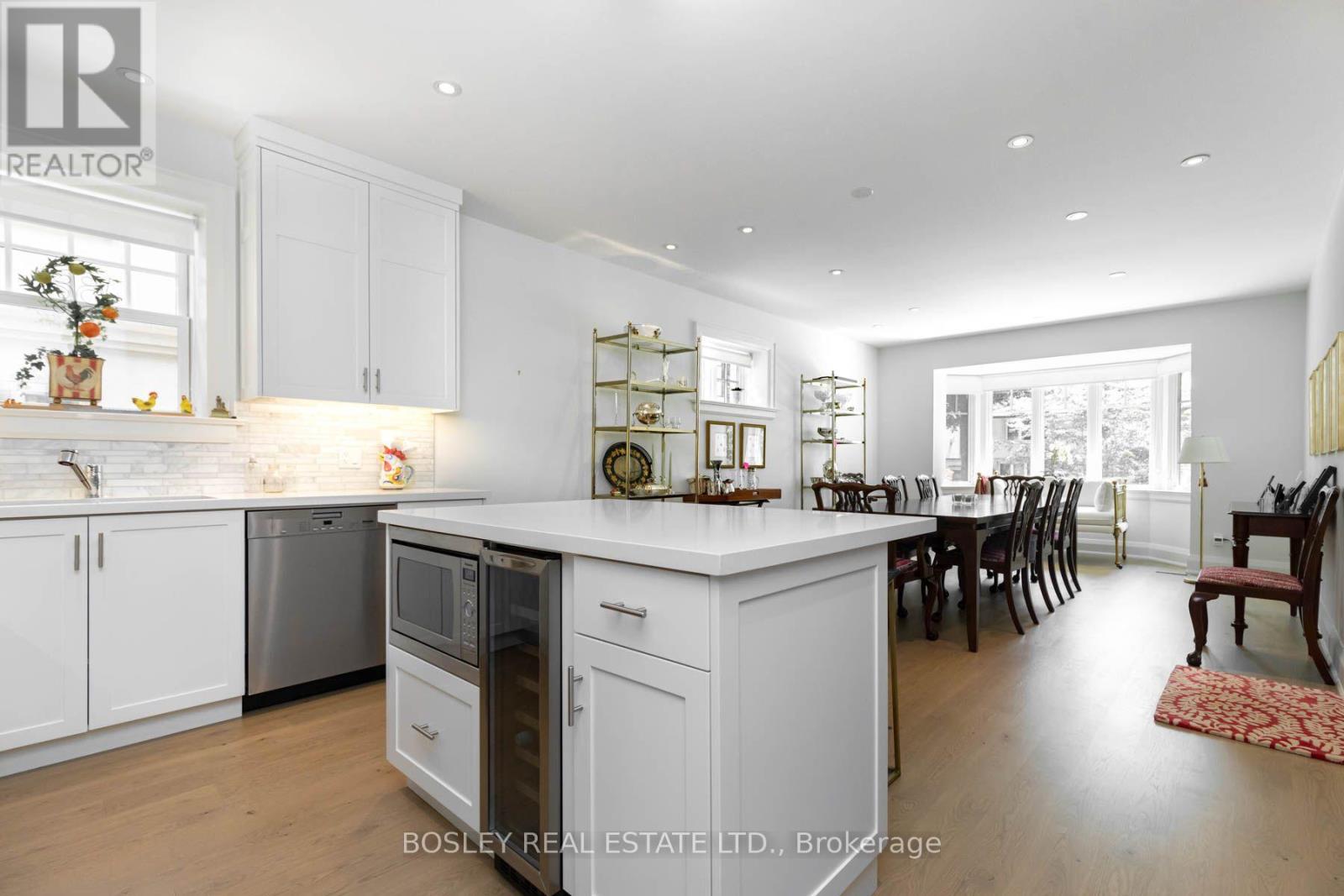 Main - 32 Edmund Avenue, Toronto, Ontario M4V 1H3 - Photo 10 - C13634162