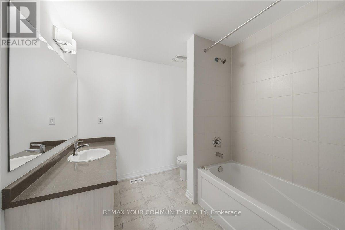 26 Flan Boulevard, Barrie, Ontario  L9J 0E1 - Photo 12 - S13636304