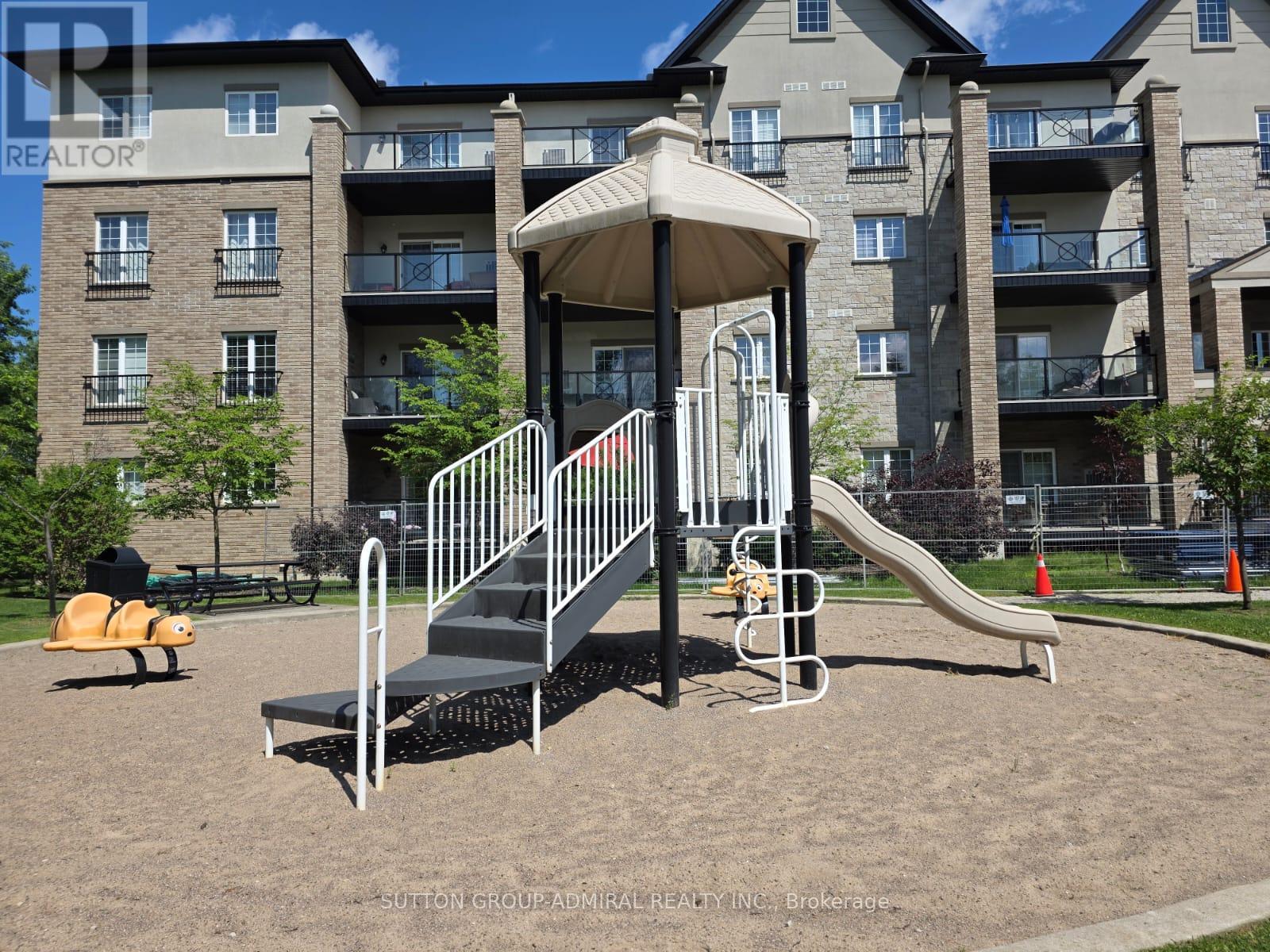 304 - 40 Ferndale Drive, Barrie, Ontario  L4N 2L3 - Photo 2 - S13636314