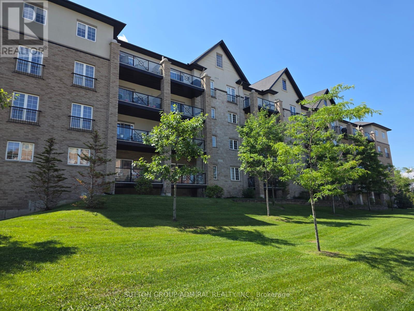 304 - 40 Ferndale Drive, Barrie, Ontario  L4N 2L3 - Photo 3 - S13636314