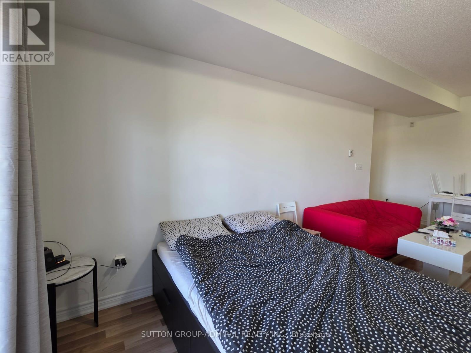 304 - 40 Ferndale Drive, Barrie, Ontario  L4N 2L3 - Photo 6 - S13636314
