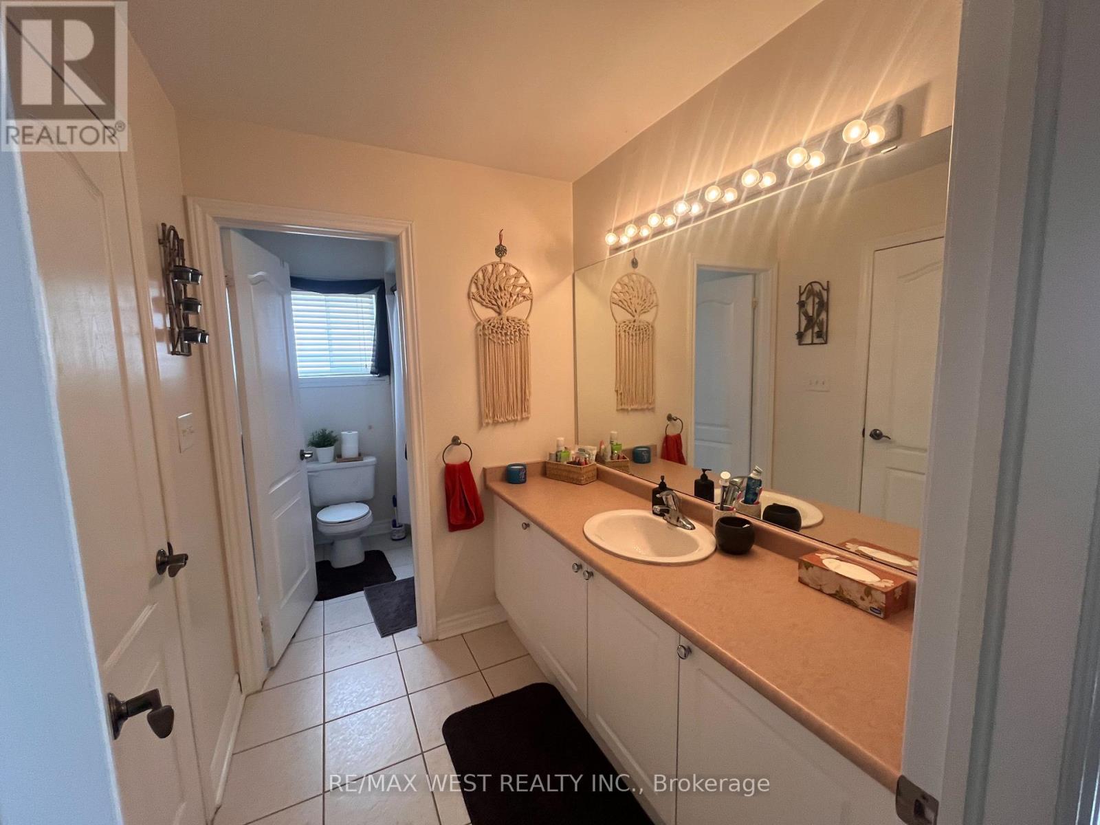 20 Regalia Way, Barrie, Ontario L4M 7H7 - Photo 11 - S13636334