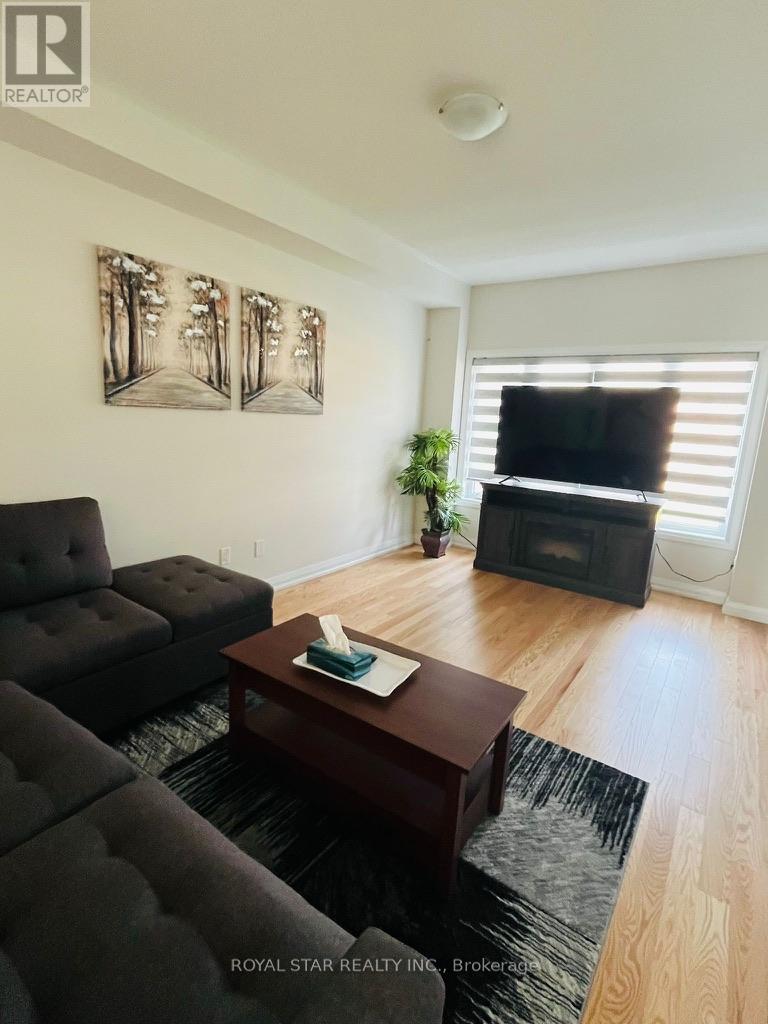 7 Federica Crescent, Wasaga Beach, Ontario  L9Z 0N5 - Photo 3 - S13636354