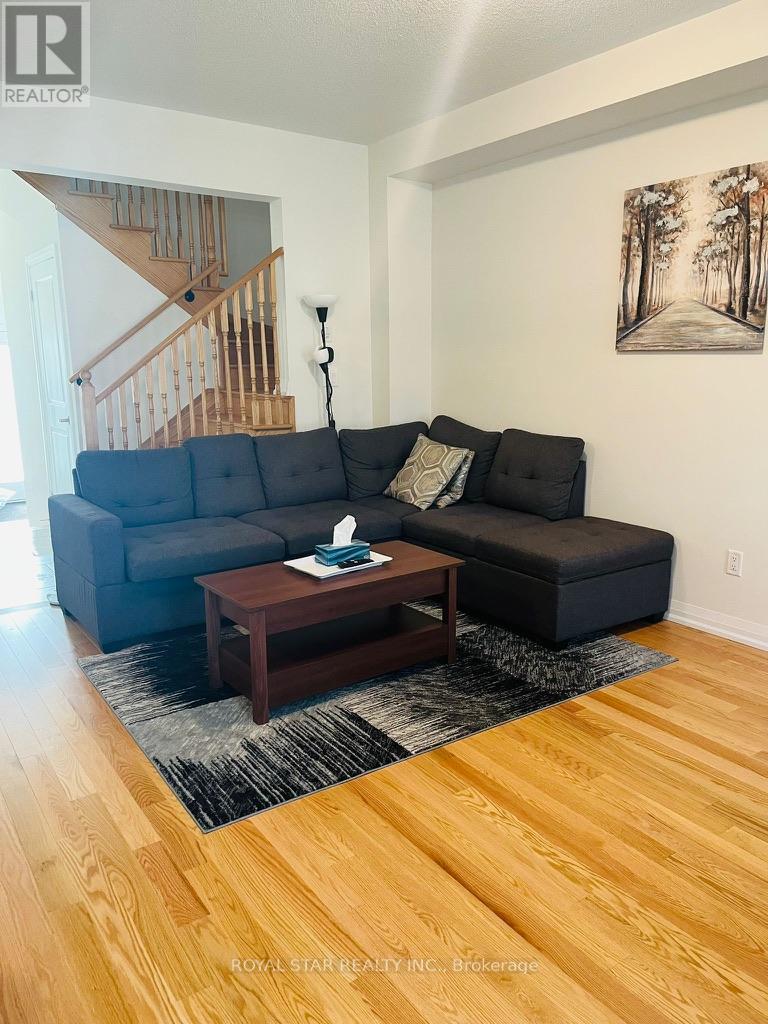 7 Federica Crescent, Wasaga Beach, Ontario  L9Z 0N5 - Photo 4 - S13636354