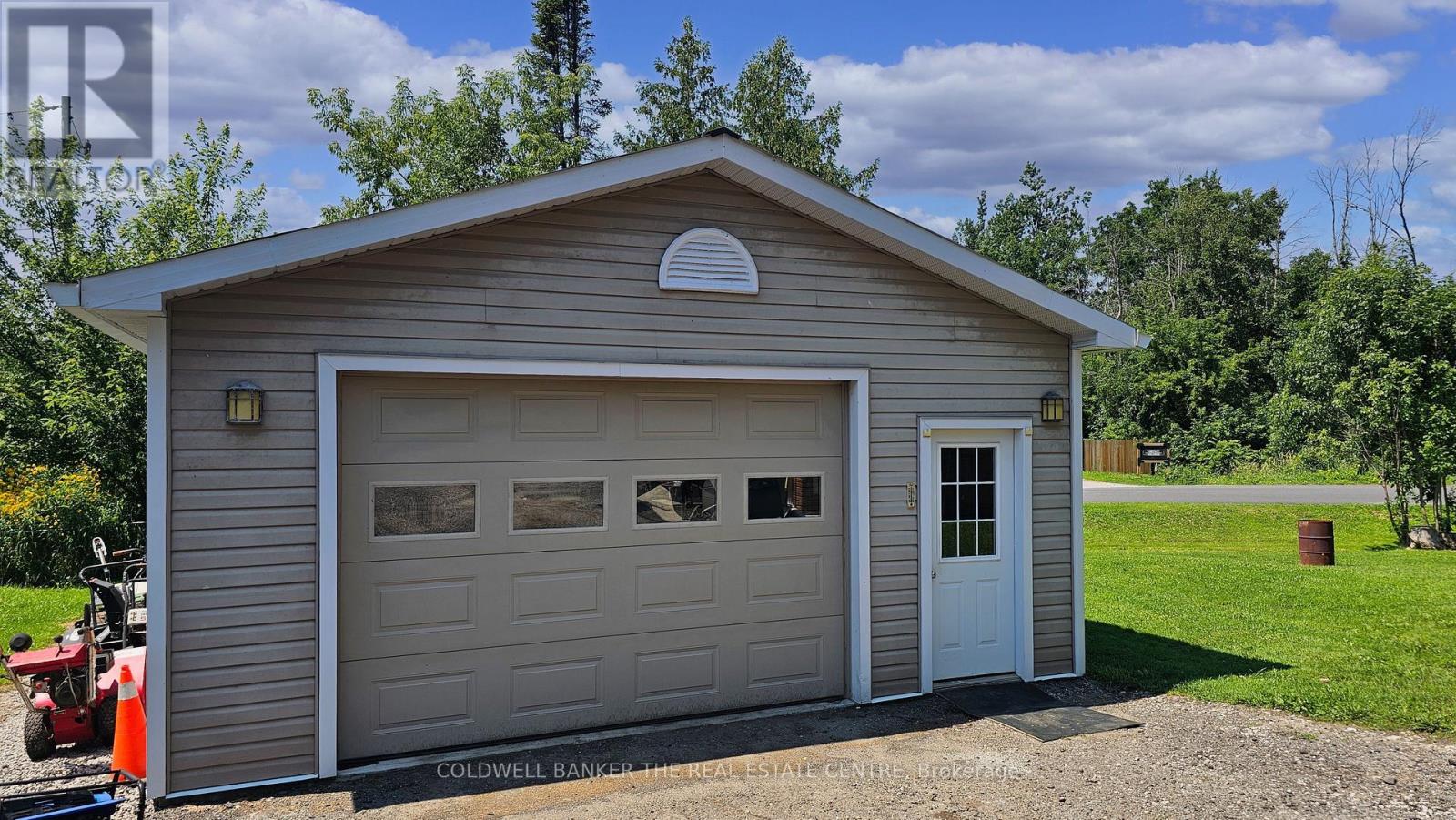 17 Courtland Street, Ramara (Atherley), Ontario  L3V 1A6 - Photo 17 - S13636376