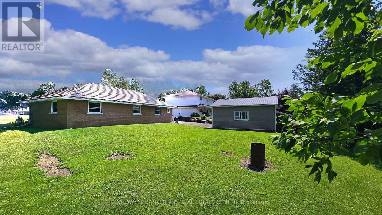 17 Courtland Street, Ramara (Atherley), Ontario  L3V 1A6 - Photo 2 - S13636376