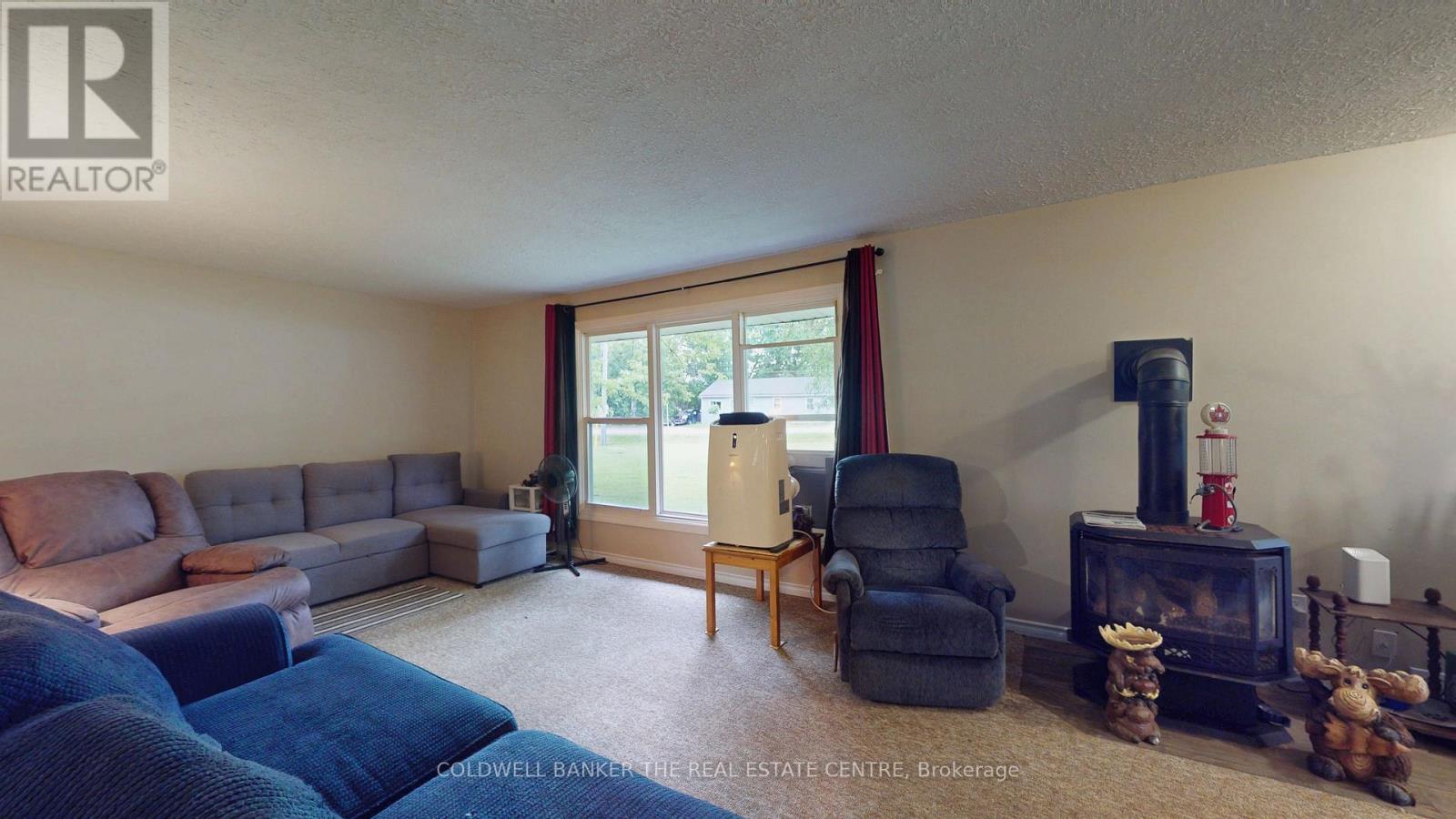 17 Courtland Street, Ramara (Atherley), Ontario  L3V 1A6 - Photo 8 - S13636376
